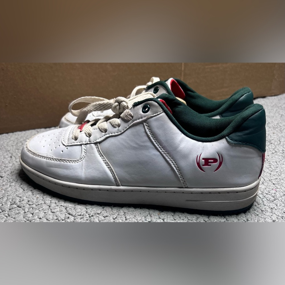Phat Farm Boys White/Green/Red Low Top Sneakers Size 6.5 Youth